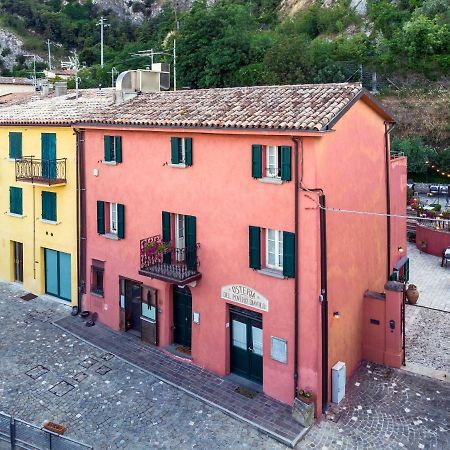 La Locanda Del Povero Diavolo Torriana Eksteriør billede